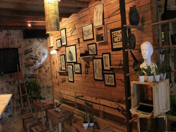 Trang trí tường độc đáo cho quán cà phê 9