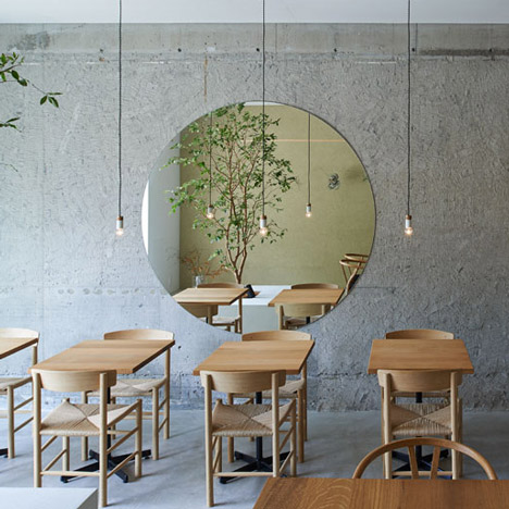 Phối màu đơn giản cho thiết kế nội thất quán cafe 6