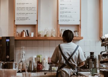 Tips để quản lý nhân sự quán cafe hiệu quả 13